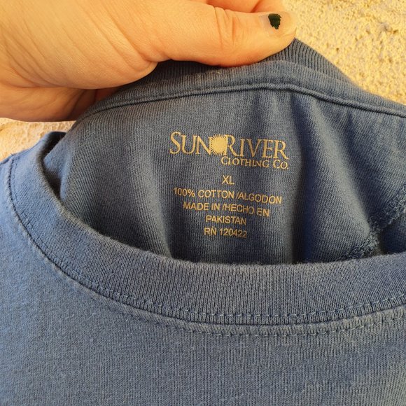 Boardwalk Bungalow Blue Beach Tee - Picture 5 of 5